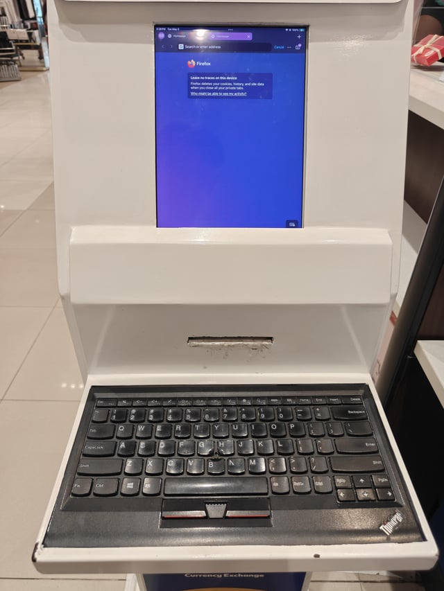Dziwny ThinkPad z ekranem iPada — hybryda w trybie kiosku