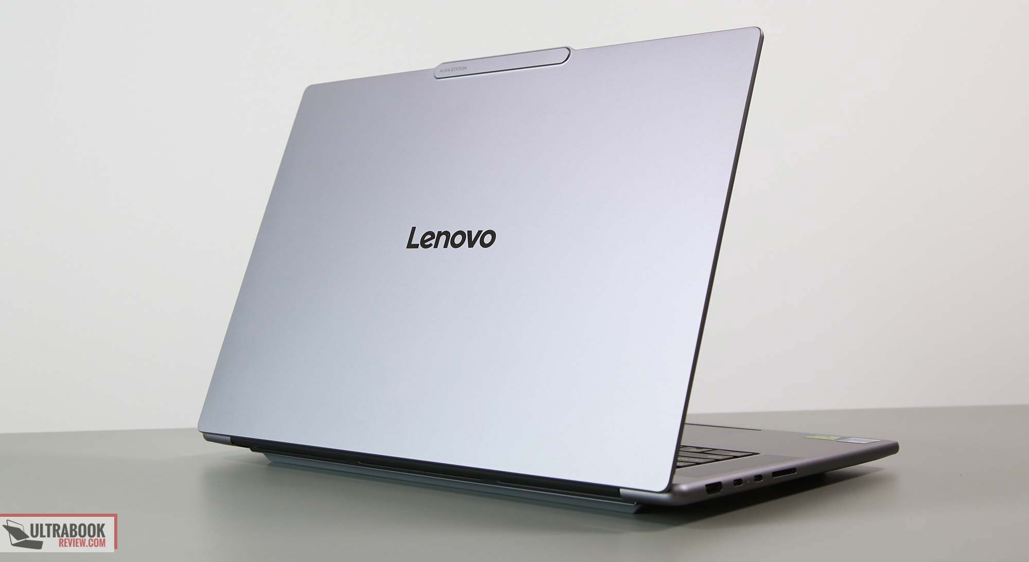 Yoga Pro 7i i 9i Aura Edition — recenzje dwóch premiumowych laptopów