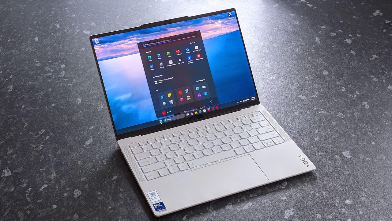 Yoga Slim 7i Ultra Aura Edition — ultrabook bez kompromisów wagowych?