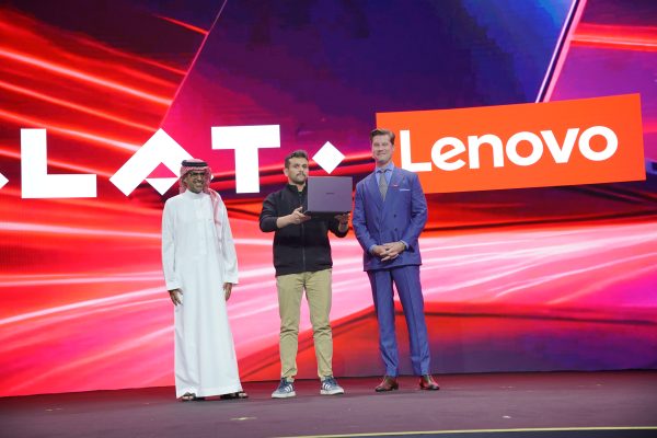Lenovo globalnie: produkcja w Arabii Saudyjskiej, igrzyska azjatyckie i ranking TIME